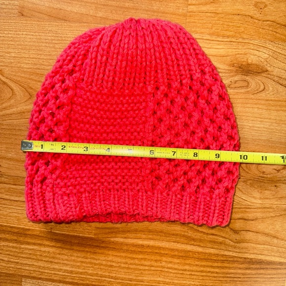 Women’s Vintage Coral Red Knit Used Winter Cute Hat - Picture 5 of 7